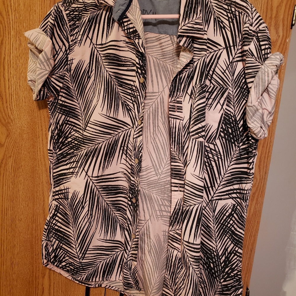 Rebel James & Charli button up. Tropical. Print.